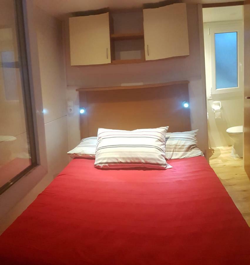 Mobile Homes Olive And Sea Bibinje Eksteriør bilde